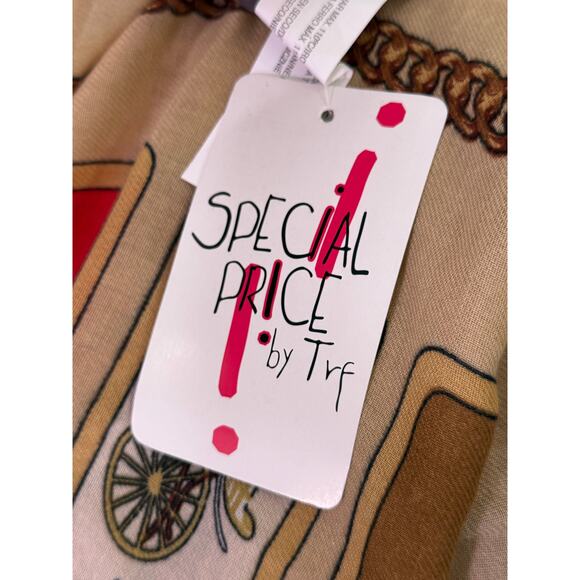special by tre scarf horse and carriage design NWT womens medium - Picture 3 of 5
